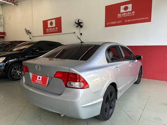 HONDA CIVIC 1.8 LXS 16V FLEX 4P MANUAL HONDA CIVIC 1.8 LXS 16V FLEX 4P MANUAL